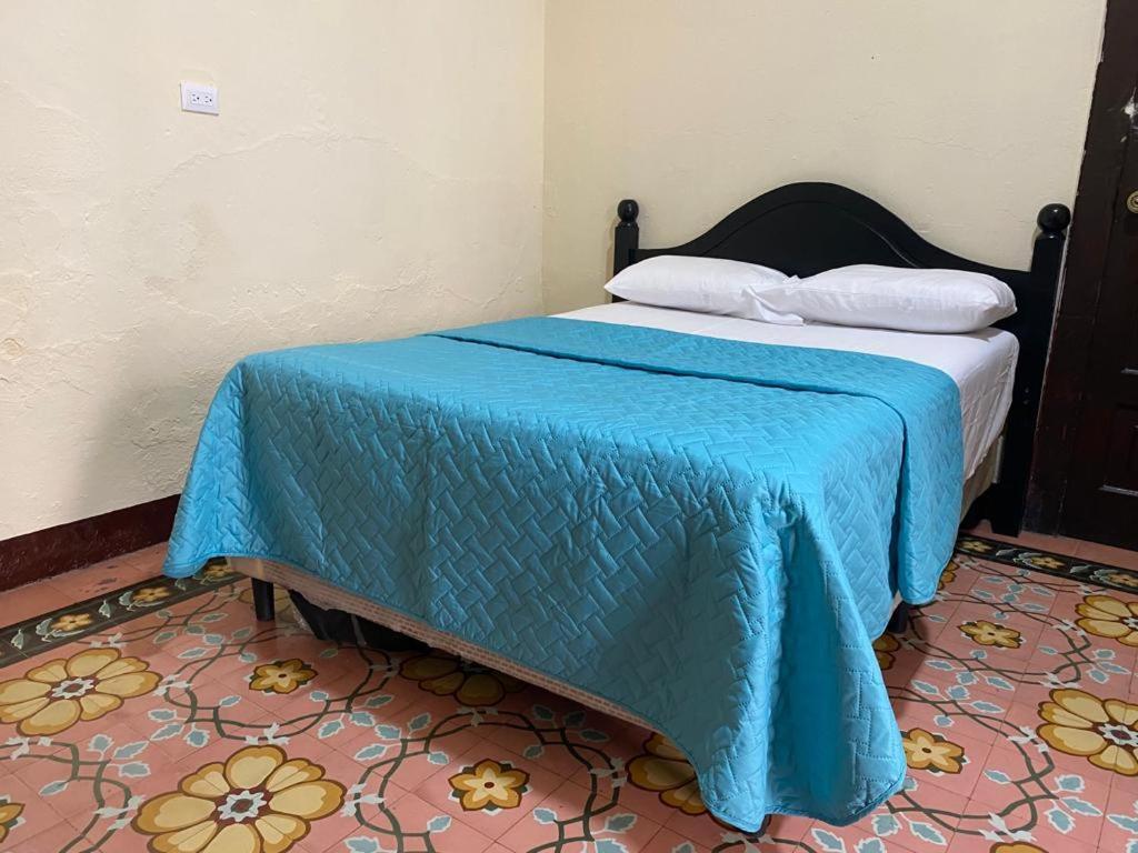 Hotel Malybu Guatemala City Bagian luar foto